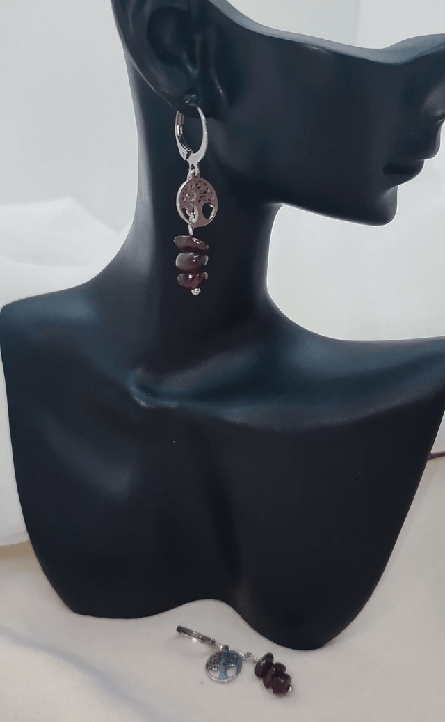 Dormeuses d'oreilles et pendentif "arbre de vie" en acier inoxydable avec pierres naturelles baroques (grenat)