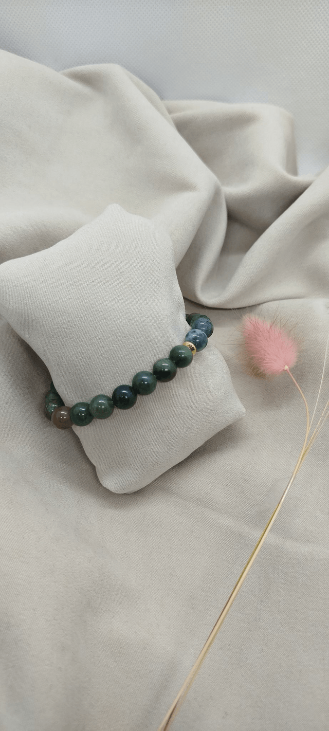 N° 332. Bracelet 16 cm en pierres naturelles de 8 mm (agate mousse). 