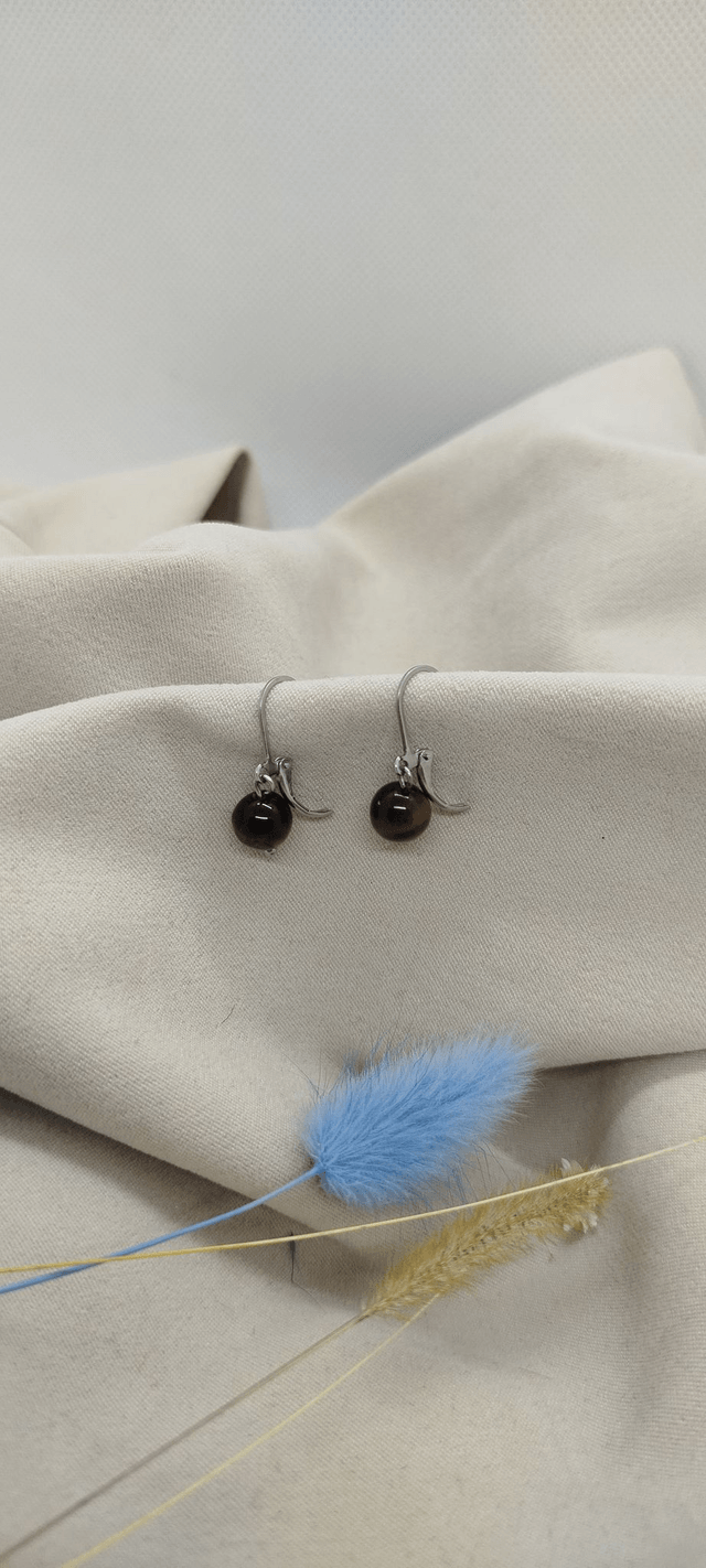 Dormeuses d'oreilles en pierres naturelles de 8 mm (œil de tigre)