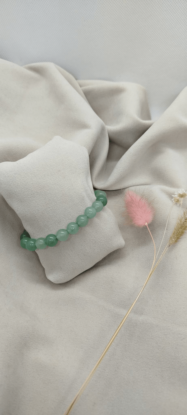N° 363. Bracelet 16 cm en pierres naturelles de 8 mm (aventurine verte). 