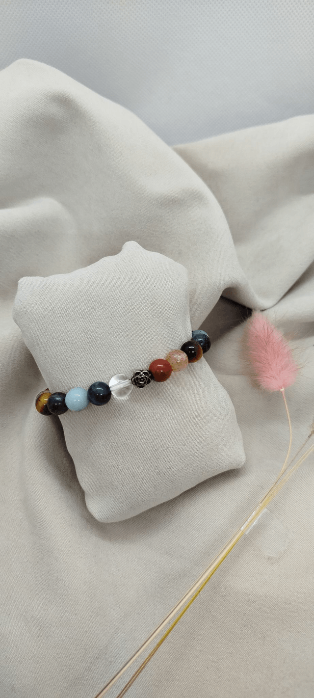 N° 371. Bracelet 15 cm 7 chakras  en pierres naturelles de 8 mm.  