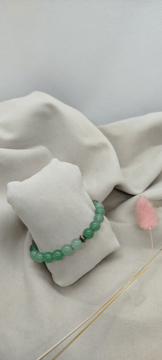 N° 365. Bracelet 16 cm en pierres naturelles de 8 mm (aventurine verte). 