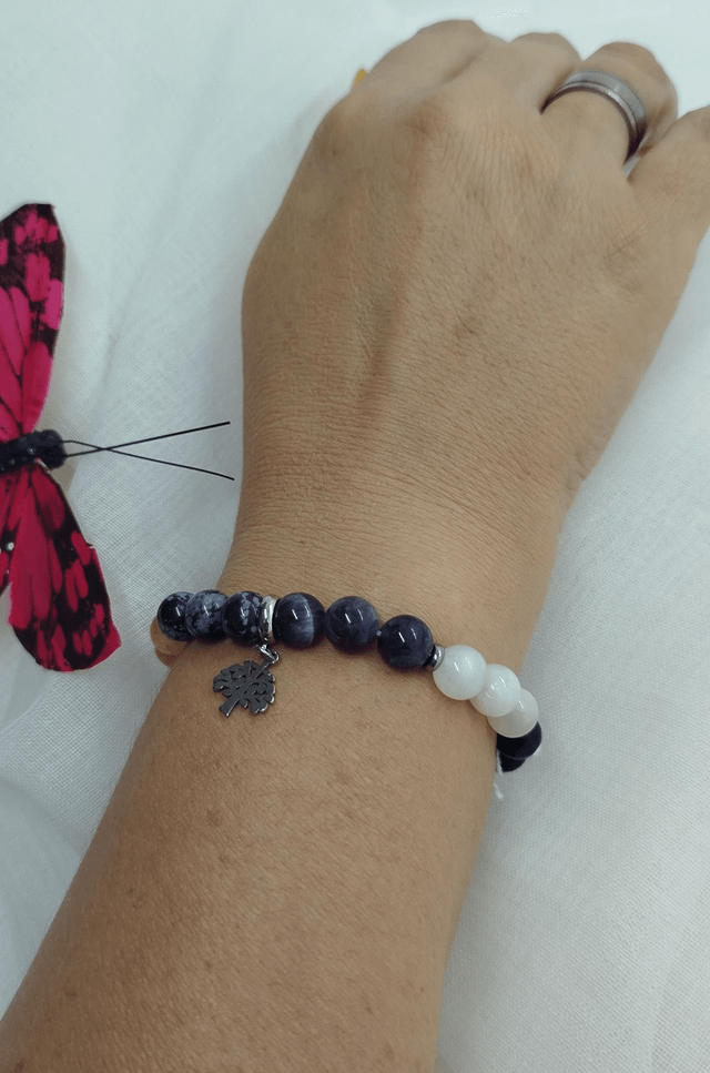 N° 373. Bracelet 16 cm 7 chakras en pierres naturelles de 8 mm. 