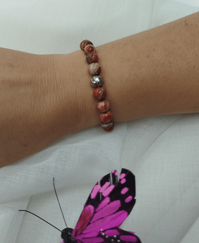 N° 372. Bracelet 16 cm en pierres naturelles de 8 mm (jaspe rouge). 