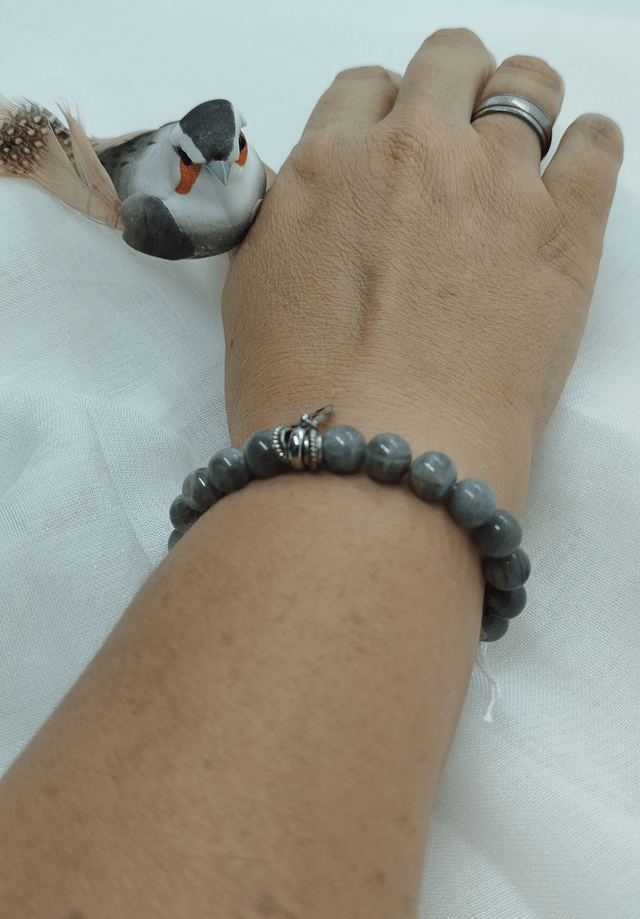 N° 382. Bracelet 16 cm en pierres naturelles de 8 mm (labradorite). 
