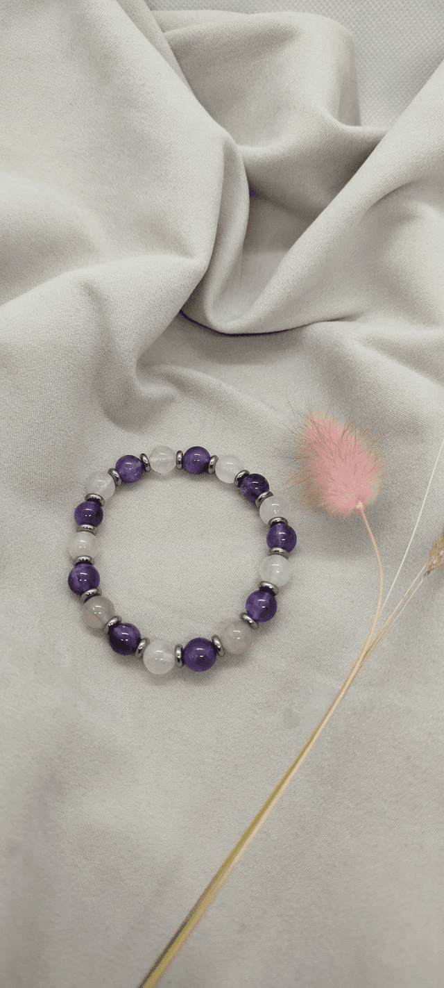 N° 366. Bracelet 16 cm en pierres naturelles de 8 mm  (améthyste, quartz rose). 