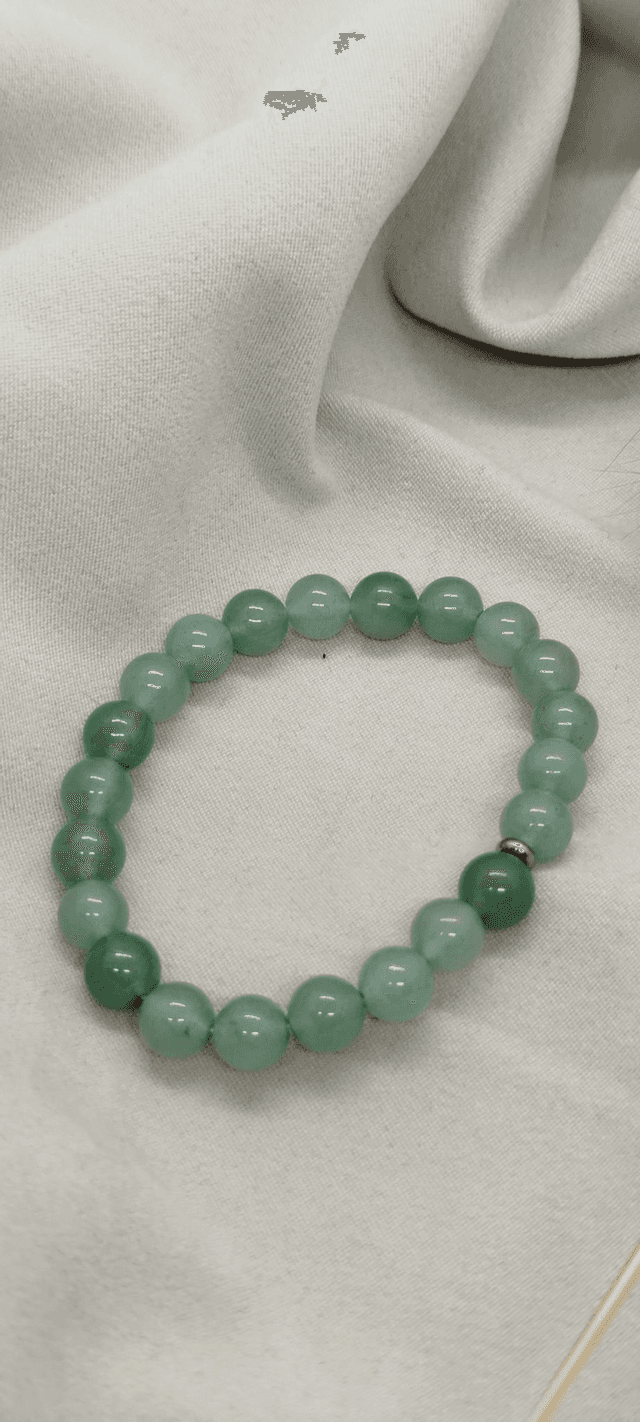 N° 363. Bracelet 16 cm en pierres naturelles de 8 mm (aventurine verte). 